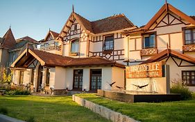 Hotel L' Hirondelle (Adults Only)